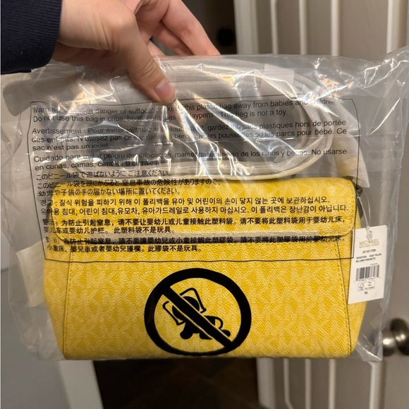 NWT Michael Kors Daisy Yellow Medium Convertible Crossbody - Picture 4 of 5